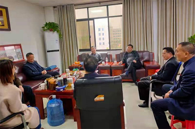 考察長(zhǎng)鑫公司 考察長(zhǎng)鑫公司